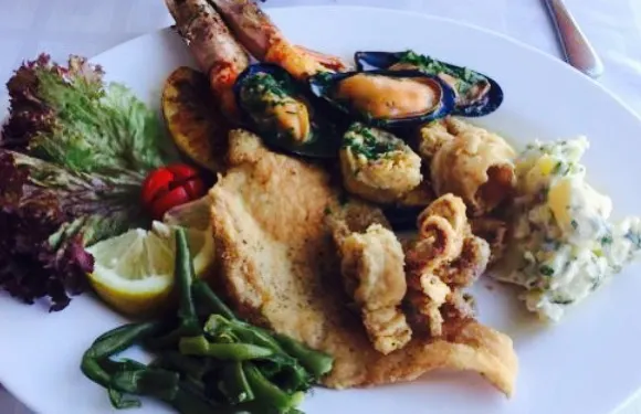 Iliada Beach Bar Restaurant