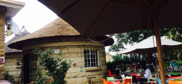 Ouh La La French Café