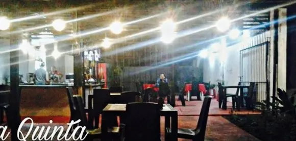 La Quinta Bar and Grill