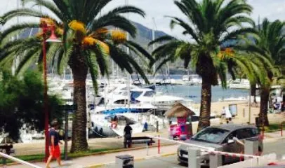 La Marine Ice-cream shop