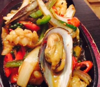 Thai Cassia Bar & Restaurant