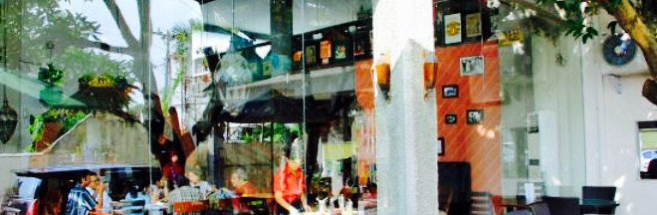 DR'S KOFFIE RESTO & LOUNGE