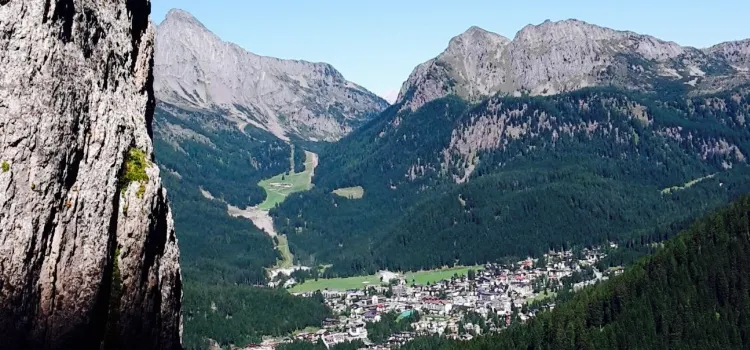 Rifugio Velo Della Madonna