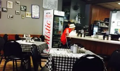 Spanky's Courthouse Cafe