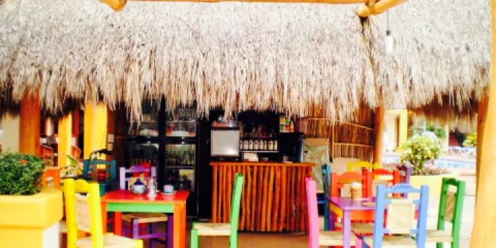 El Delfin Pizza y Cafe