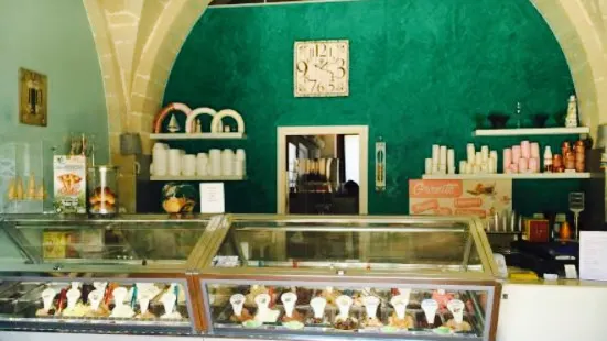 Gelateria Mama's ice cream Favignana