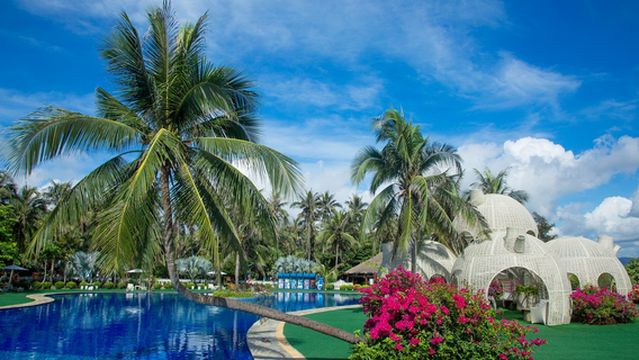 Wuzhizhou Island Diving