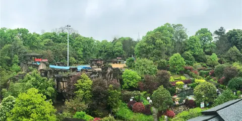 寧鄉灰湯紫龍灣溫泉度假區