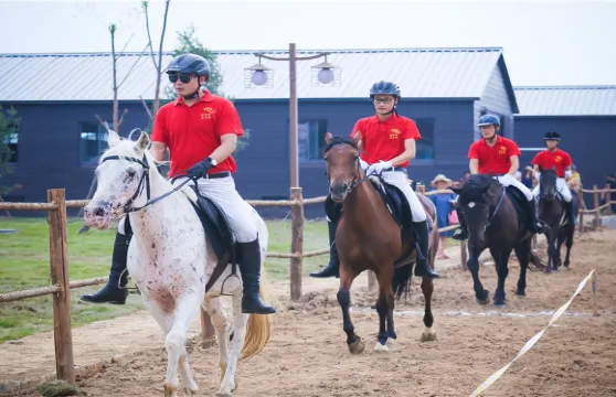 攬翠湖天沐溫泉度假村溫泉票家庭（1位成人+1位小童）