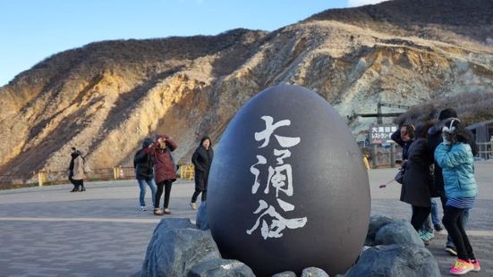 推荐由箱根町沿着关所到箱根公园再往并杉木道走到元箱根港 这个