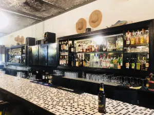 Bahamian Cookin' Restaurant & Bar