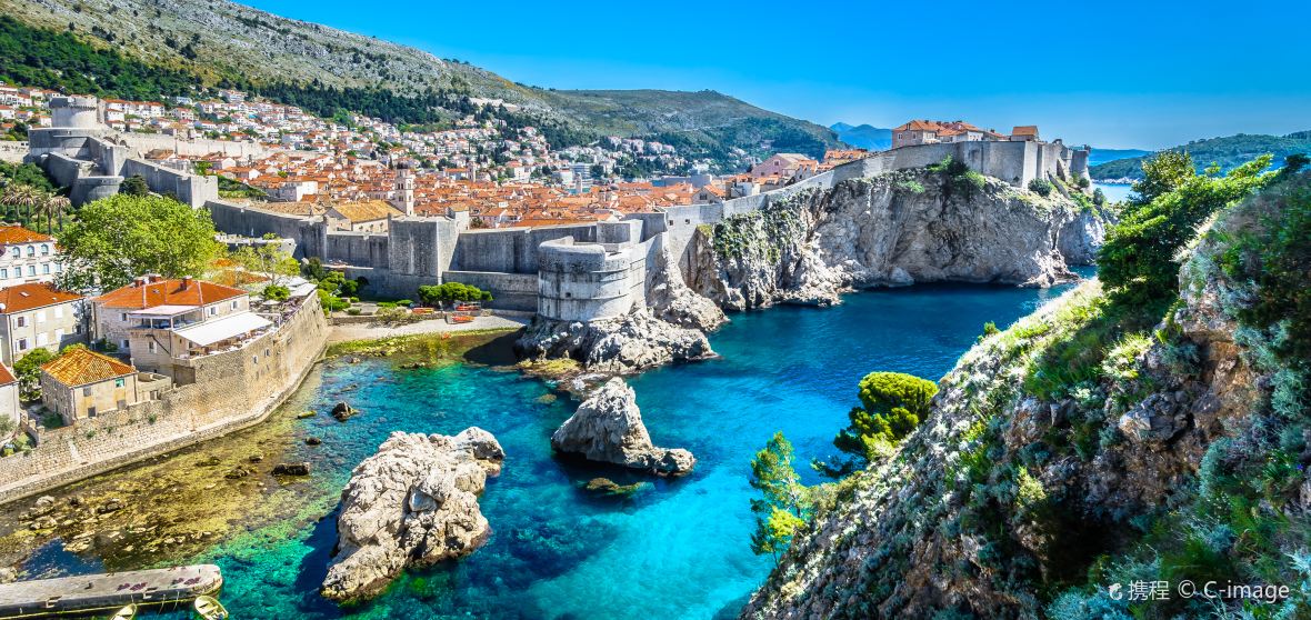 Dubrovnik Travel Guide 2026: Top Attractions, Things to Do & Deals