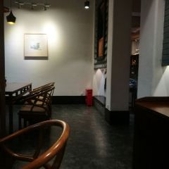 DE BAN ZHUANG YUAN CAO TANG CAN TING 여행 사진