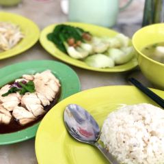 Yue Ping Bean Sprout Chicken User Photo
