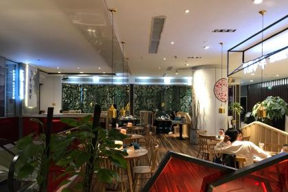 LEE'CUISINE·NEW SEASONS