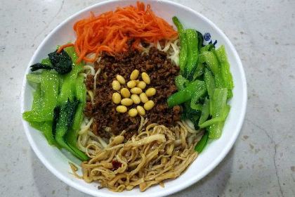 BAO LIN NIU ROU CHAO MIAN PIAN BEI GUAN DIAN