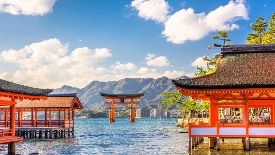 玩水避暑