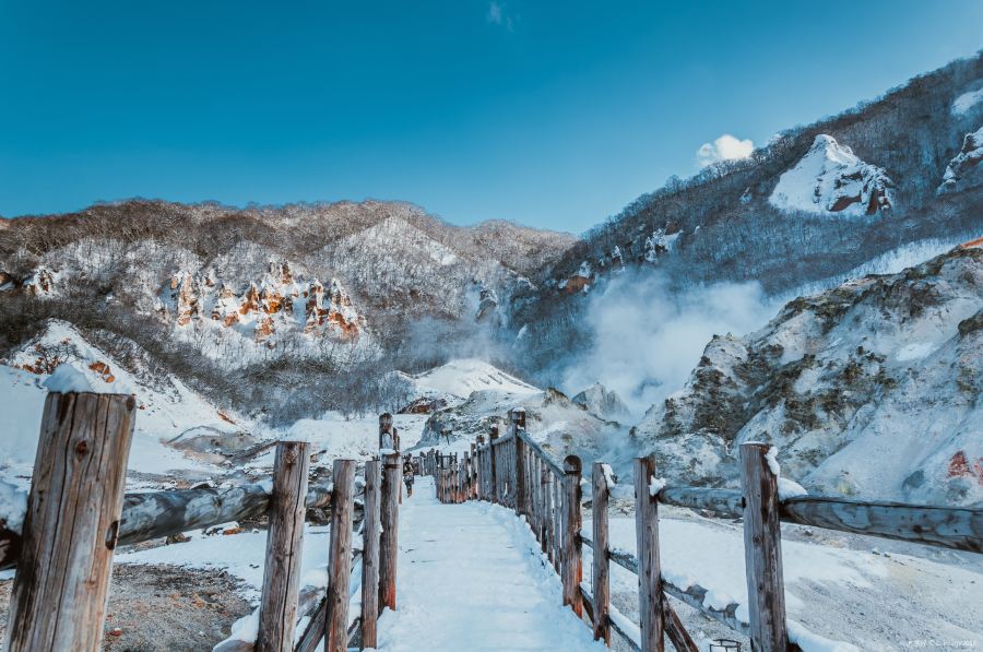 登別温泉|雪見風呂と地獄谷の迫力を楽しめる