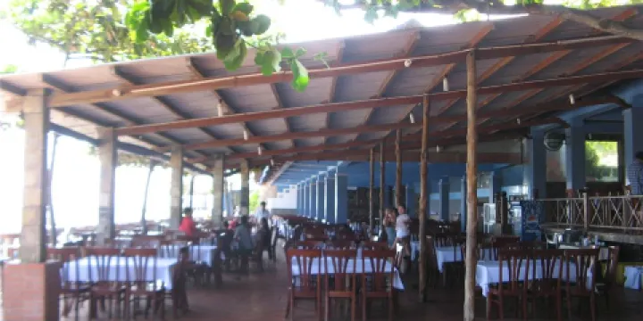 Nhà hàng Cây Bàng