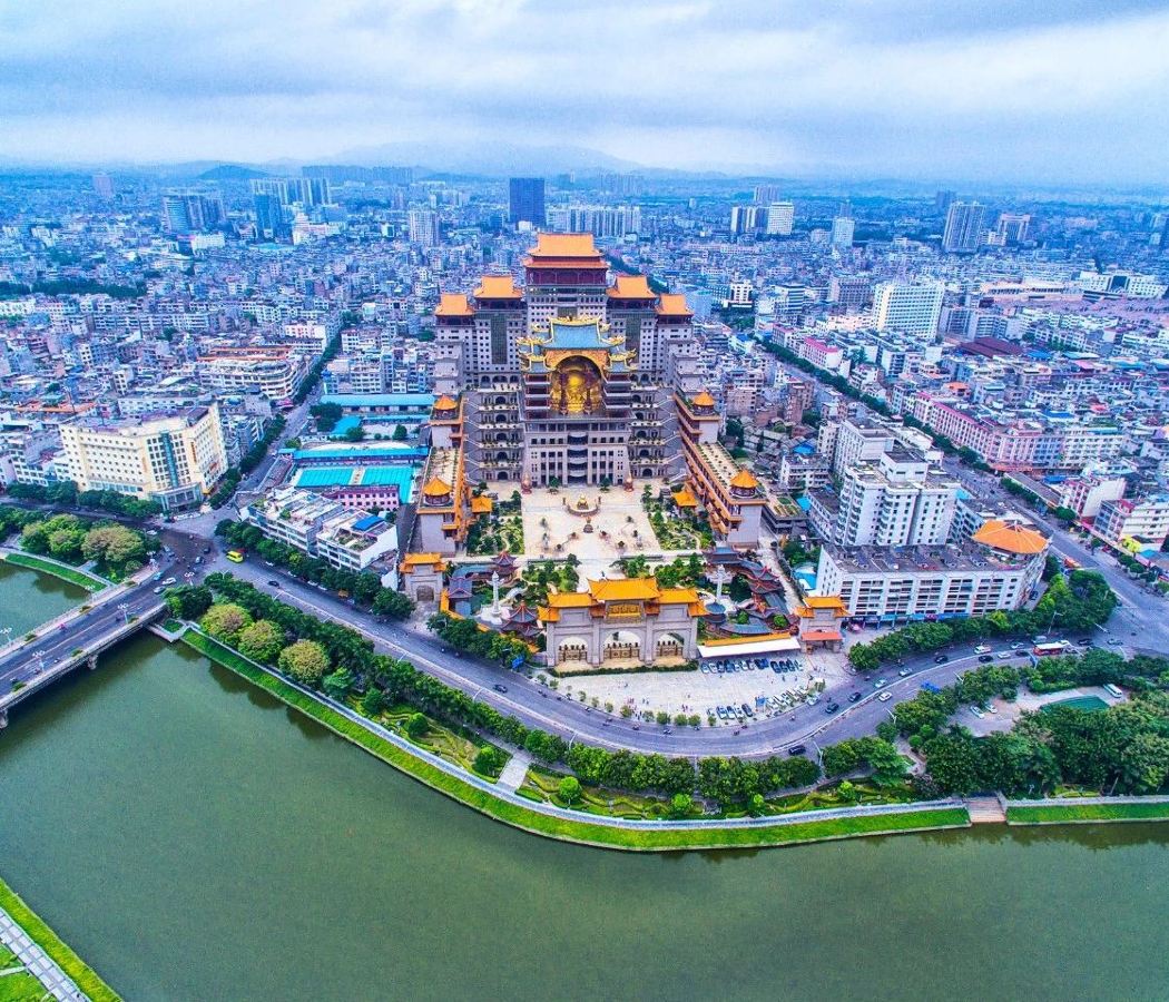 Yulin Bus Terminal/City Center