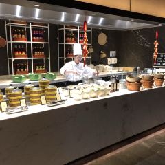 寧波東錢湖華茂希爾頓飯店·湖畔全日餐廳張用戶圖片