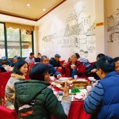 YILAOMATIHUA User Photo