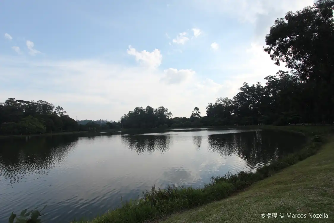 Hotels near LAGO Shopping Center