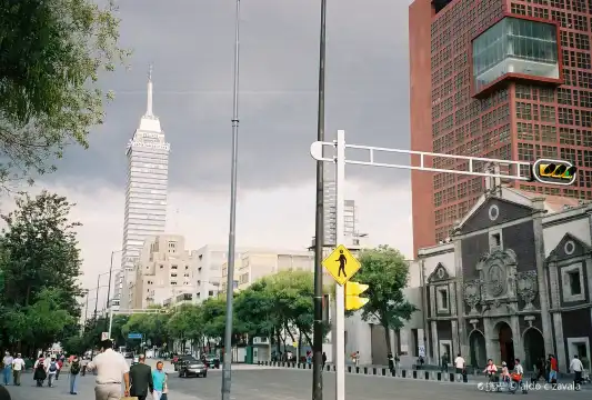 ラテンアメリカ タワー周辺のホテル