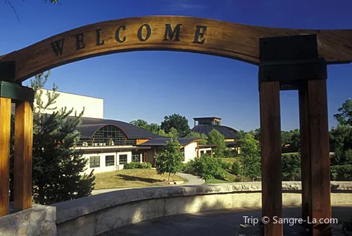 2_Kansas City Zoo & Aquarium