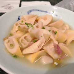XIN BAI LU User Photo
