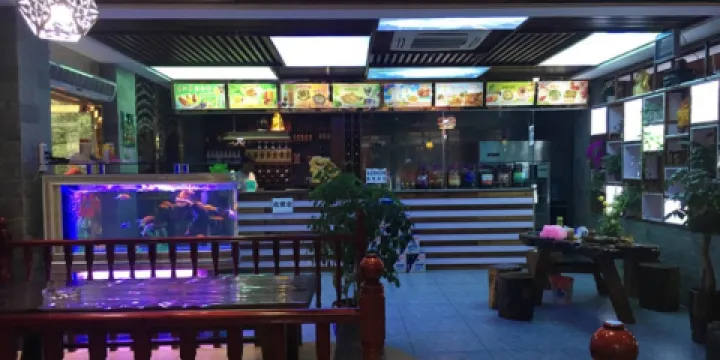 珠江紮啤美食廣場(傣苑店)