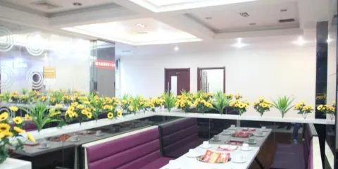 李想大蝦火鍋花園(邠縣店)