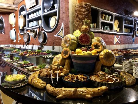 The Boma - Dinner & Drum Show