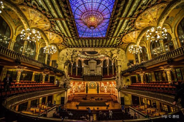 9 Awesome Things To Do In Barcelona in October 2020