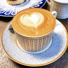 HERMES CAFÉ MADANG User Photo