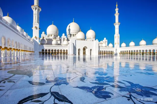 How to Spend 36 hours in Abu Dhabi