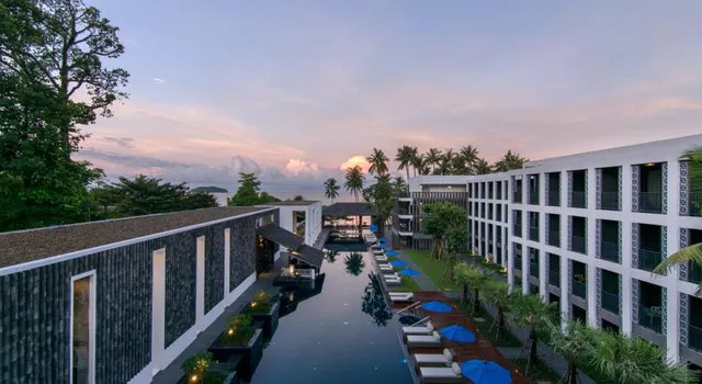 Check Out the TOP 10 Most Popular Hotels in Koh Chang, and See Where Others Love to Stay.
