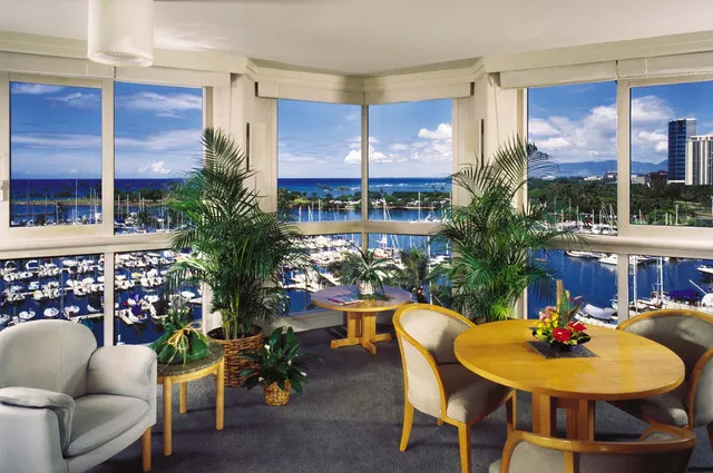 How Can You Miss the Popular Hotels in Honolulu?