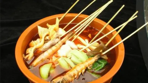 山城蜀签签砂锅串串(石林店) in Shilin