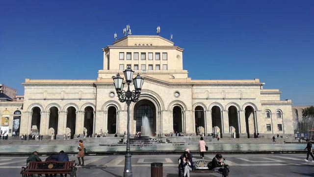 葉里溫共和國廣場