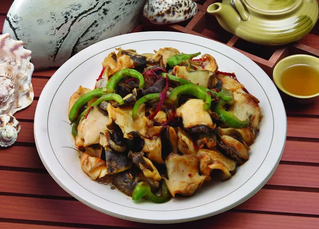 If You Come to Qingdao, How Could You Not Taste Local Specialties?