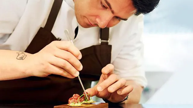 Top Restaurants in Lucerne: Cheese Fondue, Steak, Afternoon Tea