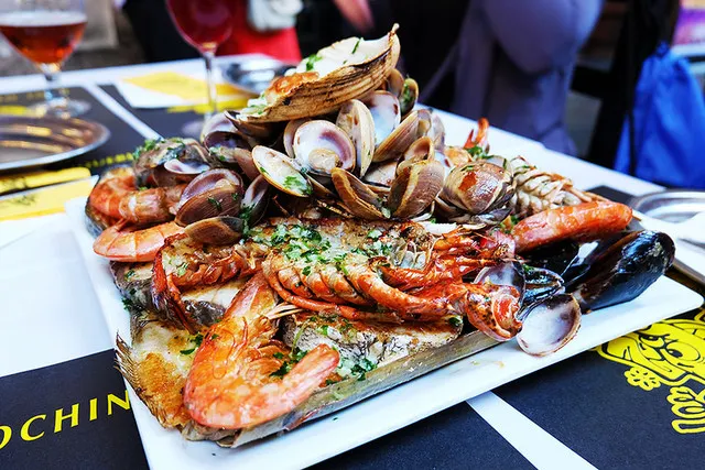 Which is the Best Seafood Restaurant in Barcelona