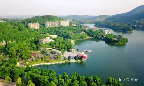 Chongqing Hailan Yuntian Hot Spring Resort