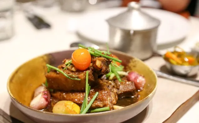 Restaurant Set in Idyllic Surroundings