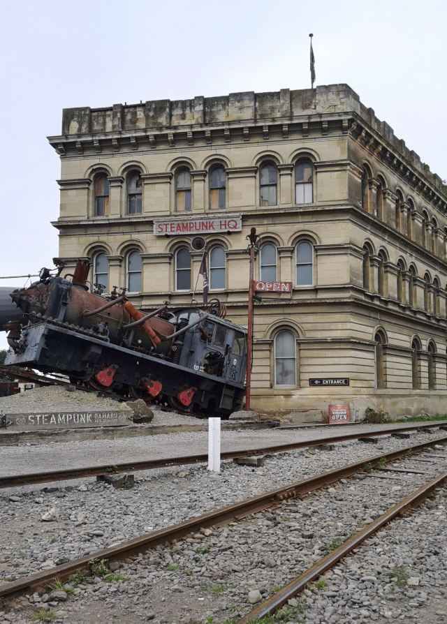 Steampunk HQ