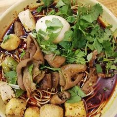 Jiaotonglu Beef Noodles User Photo