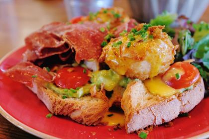 Zenith - Brunch & Cocktails Bar