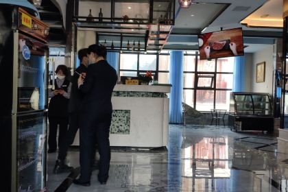 上岛咖啡(人民路店)