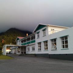 The White Pub Cafe & Bar User Photo